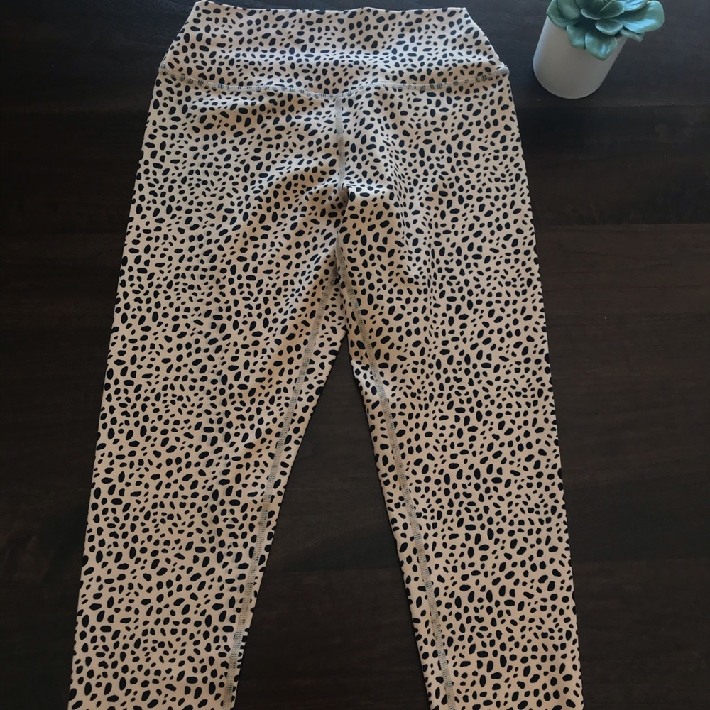 *SOLD ON ANOTHER APP** Kavala Leggings -Small